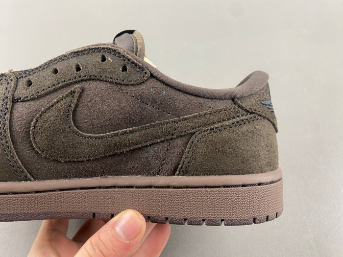 Travis Scott x Air Jordan 1 Low OG DM7866-202