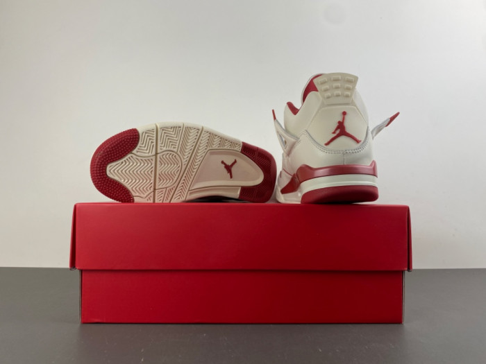 Jordan 4 Retro Valentine