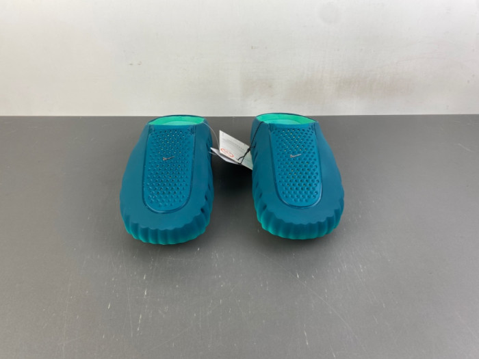 Nike Mind 001 