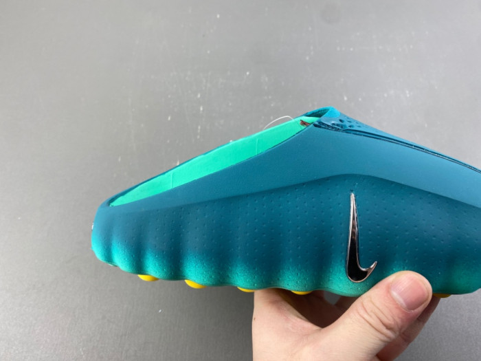 Nike Mind 001 