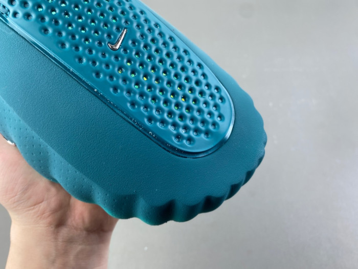 Nike Mind 001 