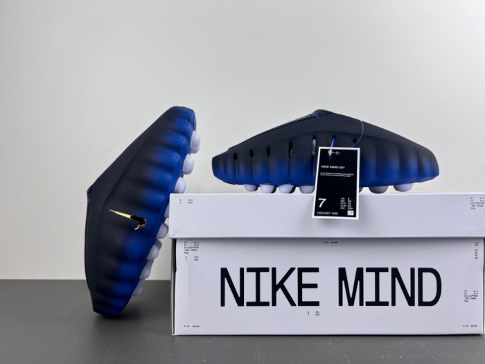 Nike Mind 001 